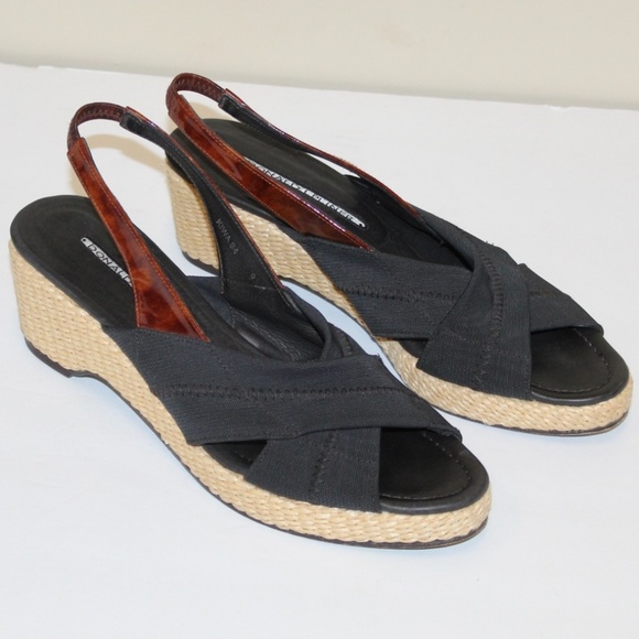 Donald J. Pliner Women size 9.5 M sandals - Picture 4 of 8